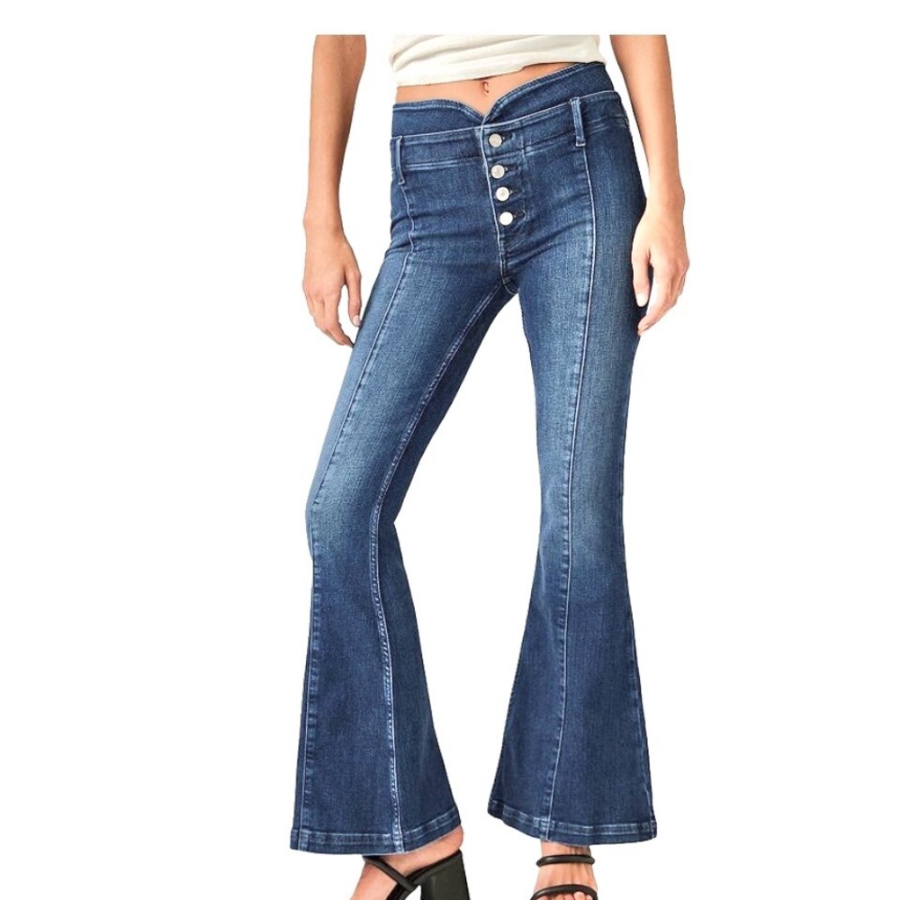 We The Free After Dark Light Blue Flare Jeans mid rise denim bell bottom sz 28